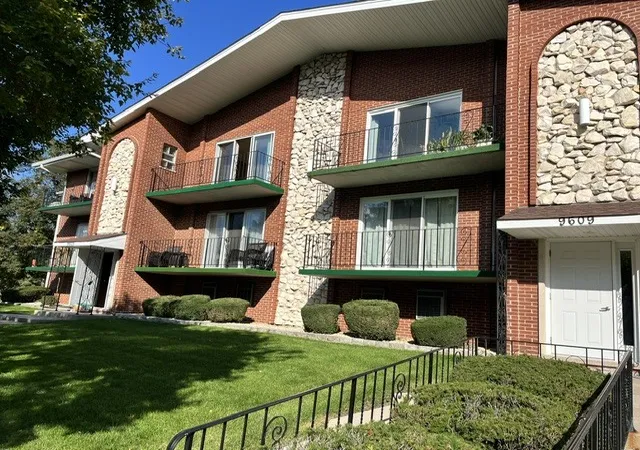 9605-s-komensky-ave-202-oak-lawn-il-60453/hzid_815a1c69