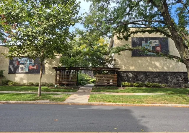 1044-ontario-st-1a-oak-park-il-60302/hzid_b99dc5c2