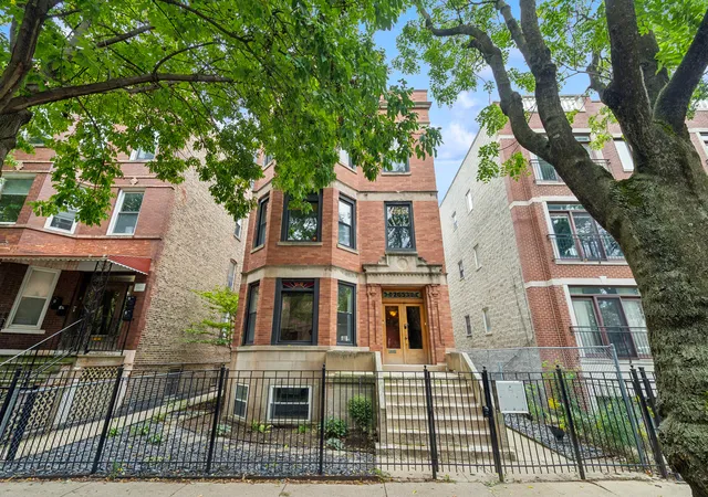 2653-w-walton-st-1-chicago-il-60622/hzid_7351533f