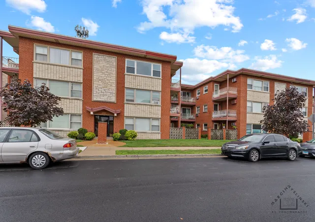 3033-paris-ave-303-river-grove-il-60171/hzid_87df8952