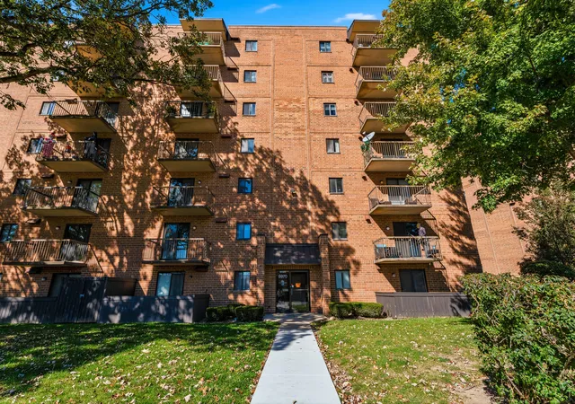 5970-lake-blf-dr-402-tinley-park-il-60477/hzid_f4aabaf7