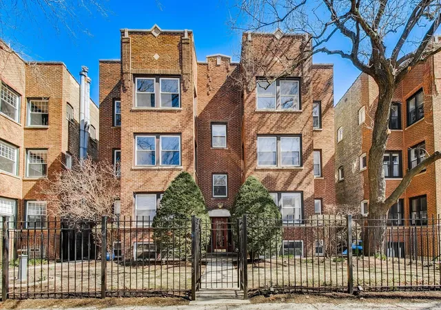 4411-n-beacon-st-1-chicago-il-60640/hzid_fc473798