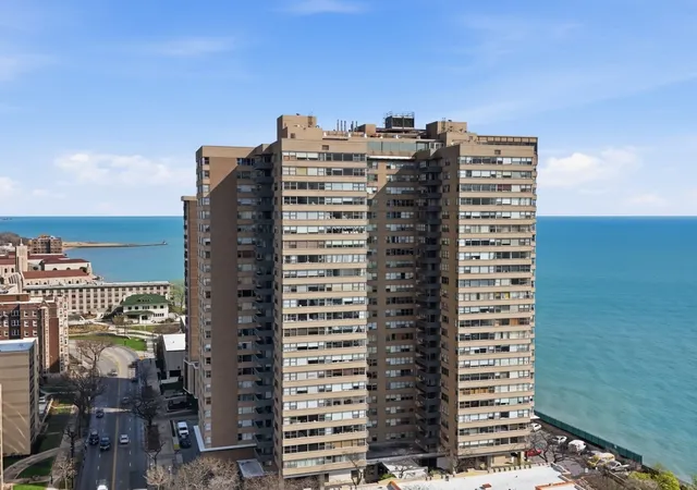 6301-n-sheridan-rd-17r-chicago-il-60660/hzid_d2466760