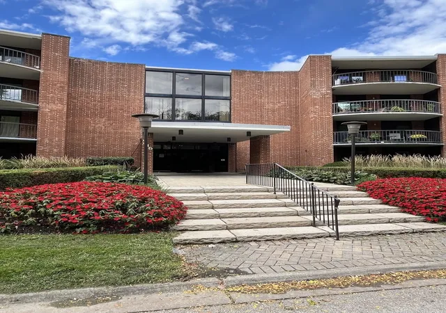 1615-e-central-rd-422-c-arlington-heights-il-60005/hzid_13657ef1