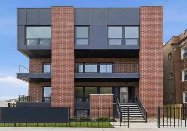6414-n-francisco-ave-2r-chicago-il-60645/hzid_a3faae74
