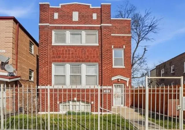 6225-s-seeley-ave-chicago-il-60636/hzid_6573af64