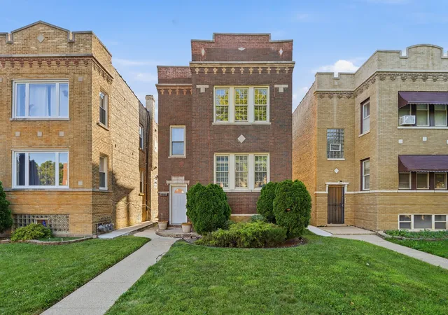 1810-n-linder-ave-chicago-il-60639/hzid_7d3b4913