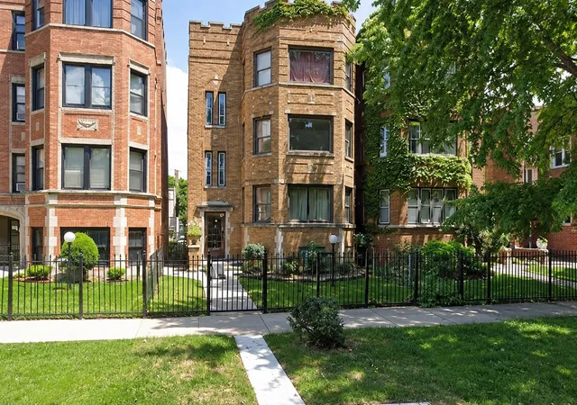8111-s-langley-ave-chicago-il-60619/hzid_e608c36e