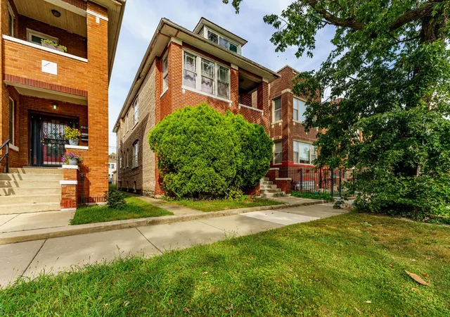 6734-s-maplewood-ave-chicago-il-60629/hzid_e2ec58ee