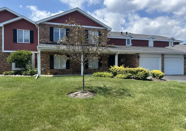 7236-cottonwood-ct-a-willowbrook-il-60527/hzid_34f850ad