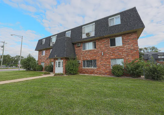 17262-71st-court-4-tinley-park-il-60477/hzid_05611fae
