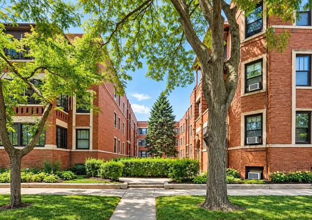 6102-s-kimbark-ave-2w-chicago-il-60637/hzid_b3af3585