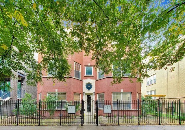 4018-n-mozart-st-1n-chicago-il-60618/hzid_02e66880