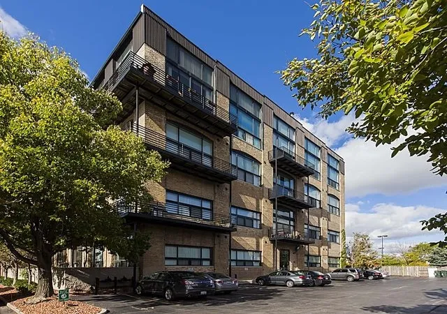 2614-n-clybourn-ave-401-chicago-il-60614/hzid_8f3b00c8