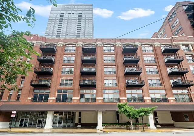 360-w-illinois-st-4e-chicago-il-60654/hzid_0c2cc664