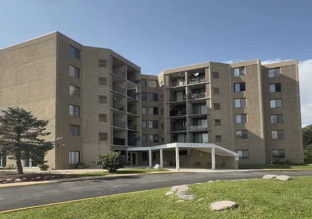 1750-n-marywood-ave-314-aurora-il-60505/hzid_766aa493