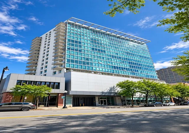 1845-s-michigan-ave-1208-chicago-il-60616/hzid_643b9e41