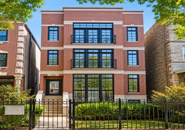 3241-n-clifton-ave-3-chicago-il-60657/hzid_25ddc614