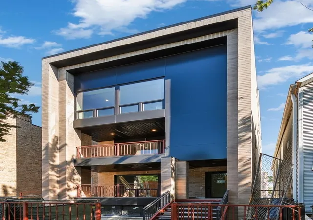 1821-n-kimball-ave-1f-chicago-il-60647/hzid_5623328e