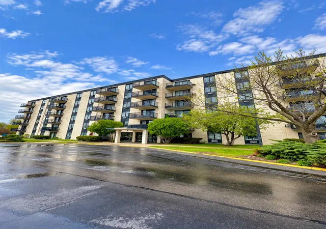 9128-w-terrace-dr-4f-niles-il-60714/hzid_b05b2140