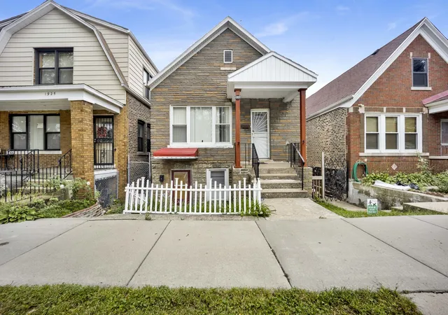 1927-w-34th-place-chicago-il-60608/hzid_0677cda2