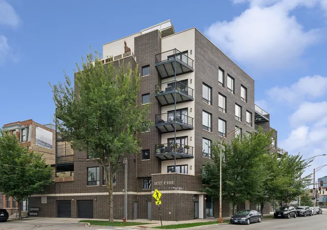 1157-w-erie-st-3w-chicago-il-60642/hzid_f422bd37