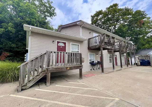 310-e-college-st-carbondale-il-62901/hzid_80f94625