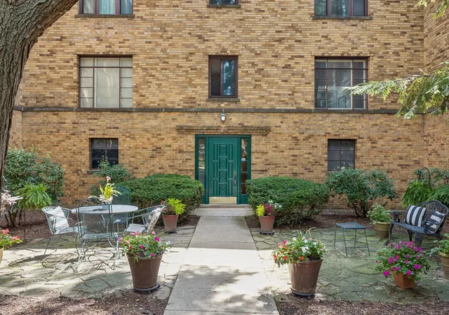 1535-monroe-ave-2-river-forest-il-60305/hzid_3ab1bec8