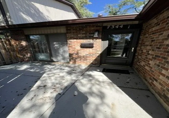 7344-country-crk-way-1-downers-grove-il-60516/hzid_56390c15