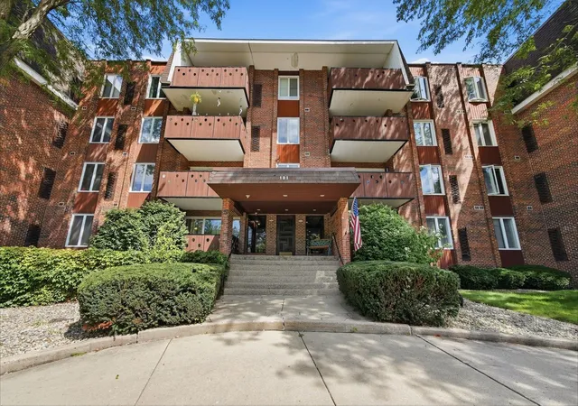 121-s-spruce-ave-207-wood-dale-il-60191/hzid_23776094