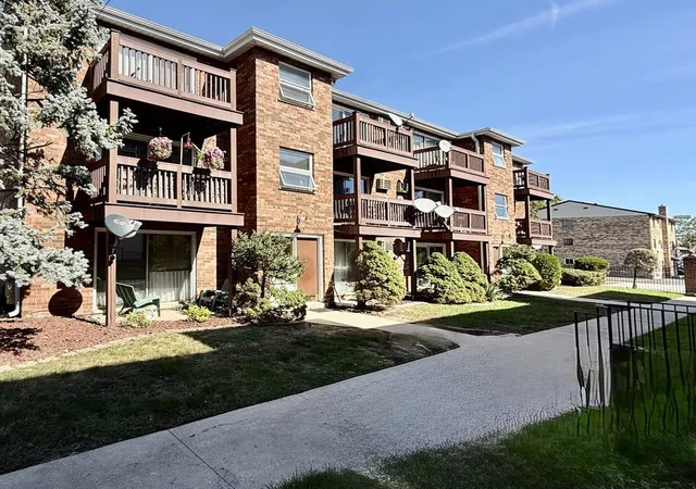 14800-kilpatrick-ave-310-midlothian-il-60445/hzid_87e7ea38