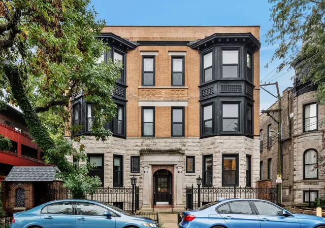 813-w-oakdale-ave-1w-chicago-il-60657/hzid_ff00995a