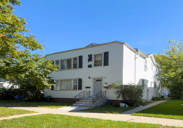 1833-hartrey-ave-evanston-il-60201/hzid_d1b22feb