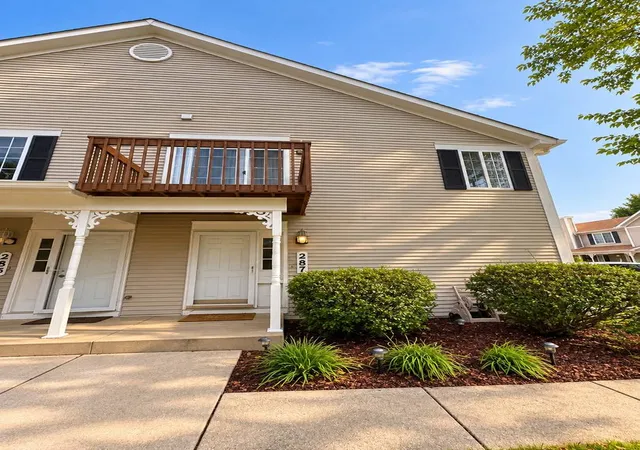 287-sandhurst-ln-d-south-elgin-il-60177/hzid_fa980f1f