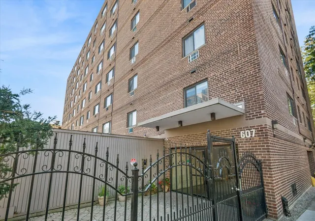 607-w-wrightwood-ave-809-chicago-il-60614/hzid_5b526b47