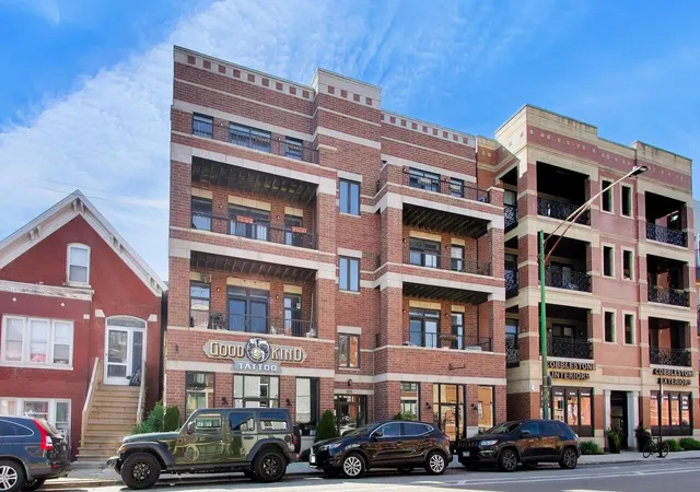 3056-n-clybourn-ave-3s-chicago-il-60618/hzid_5d021bd8