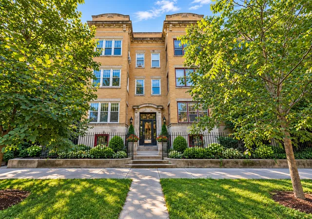 5330-s-hyde-park-blvd-1s-chicago-il-60615/hzid_db75fdb8