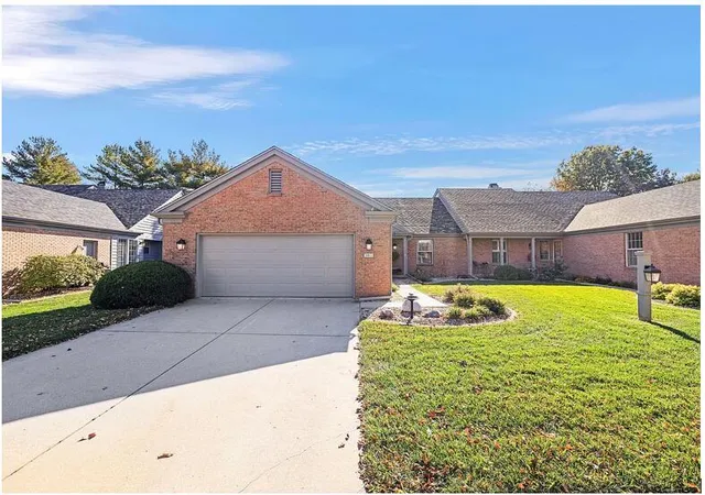 1608-n-lakeside-dr-a-champaign-il-61821/hzid_143c0482