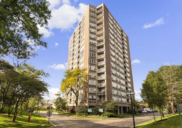 3925-triumvera-dr-12e-glenview-il-60025/hzid_a1de9027