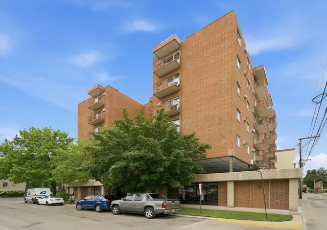 7830-w-north-ave-710-elmwood-park-il-60707/hzid_817b4139