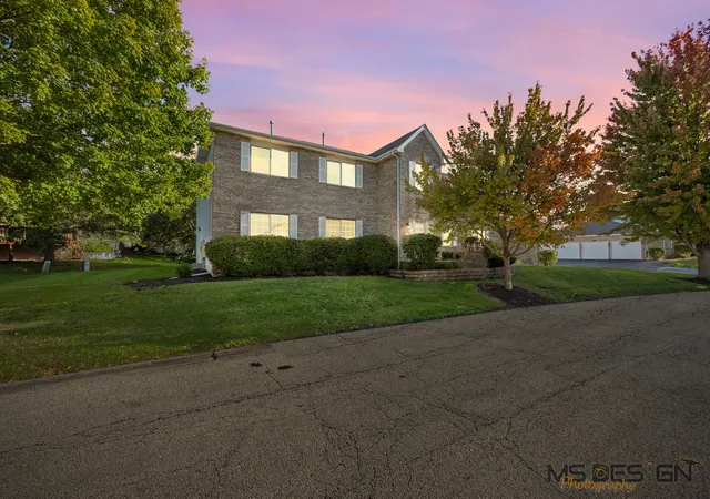 954-constance-ln-954-sycamore-il-60178/hzid_09862379