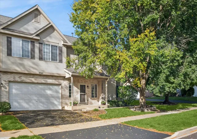 2045-village-view-dr-yorkville-il-60560/hzid_3cc18f97