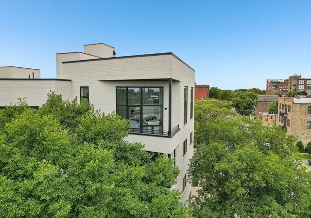 1656-n-bosworth-ave-4s-chicago-il-60642/hzid_f028f76b