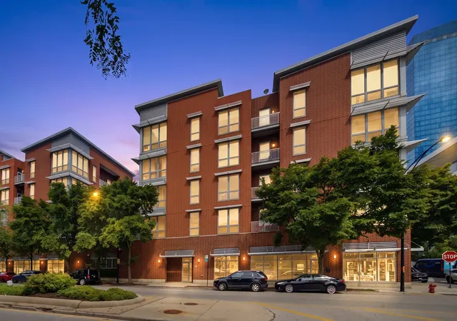2035-s-indiana-ave-409-chicago-il-60616/hzid_16702986