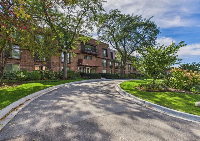 3900-dundee-rd-305-northbrook-il-60062/hzid_cebe561c