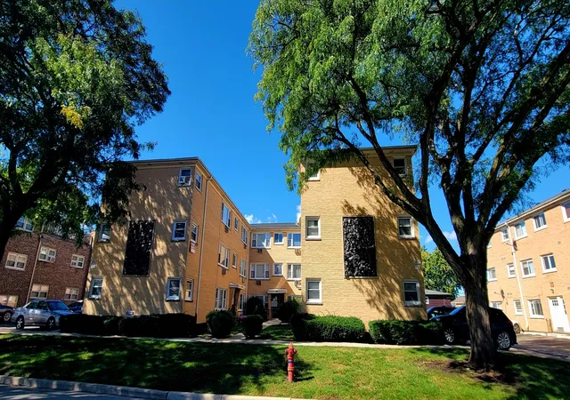 3810-ruby-st-2w-schiller-park-il-60176/hzid_90e6aac7