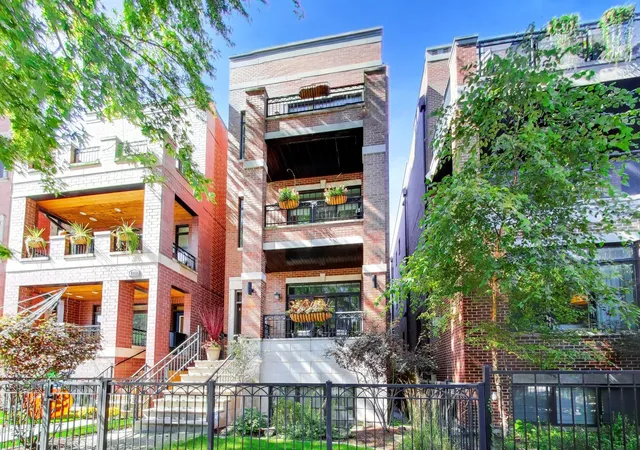 2842-n-racine-ave-2-chicago-il-60657/hzid_9da8d5d4