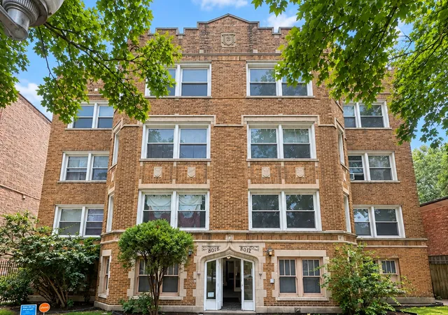 8012-s-essex-ave-3s-chicago-il-60617/hzid_10a7f253