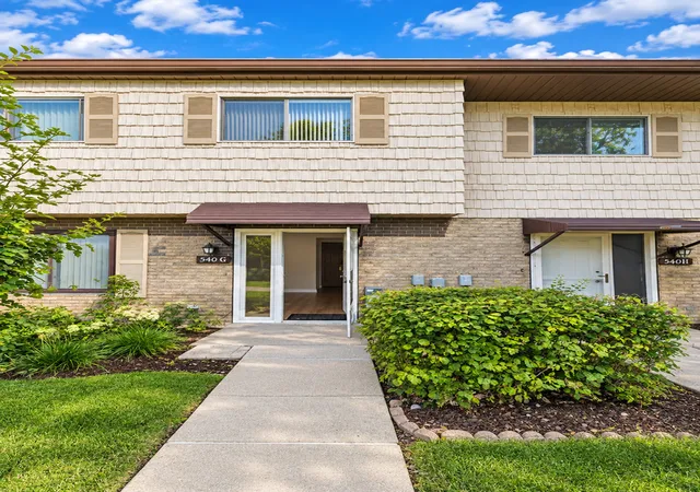 540-w-lodge-trl-g-wheeling-il-60090/hzid_8130d6d7