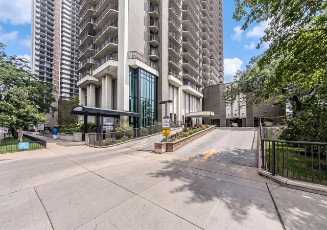 6007-n-sheridan-rd-25d-chicago-il-60660/hzid_97ab457e